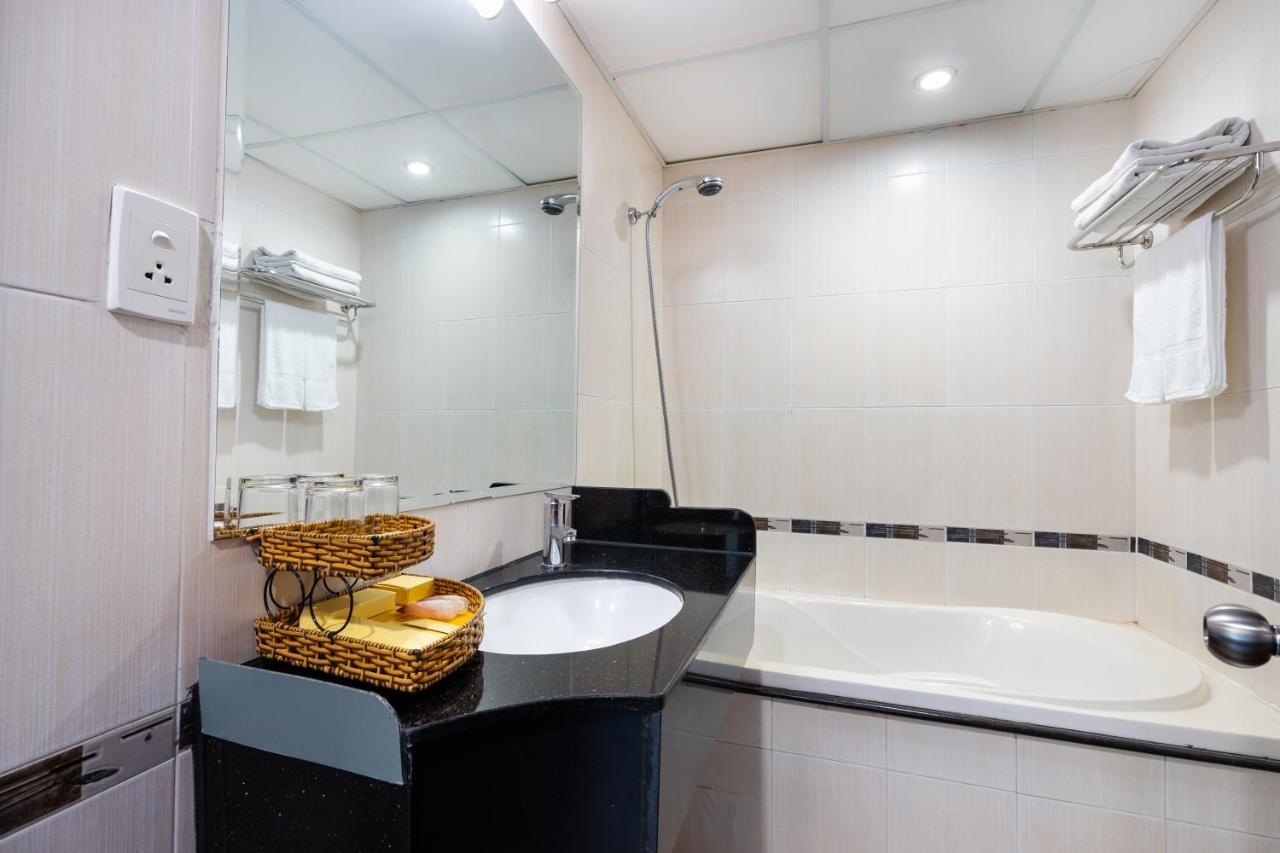 Lucasta Saigon Hotel 胡志明市 外观 照片