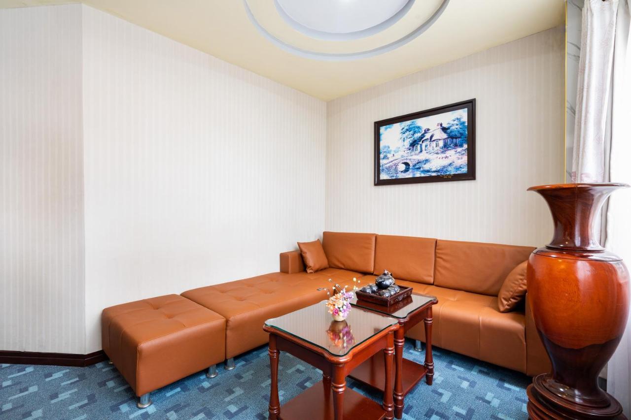 Lucasta Saigon Hotel 胡志明市 外观 照片