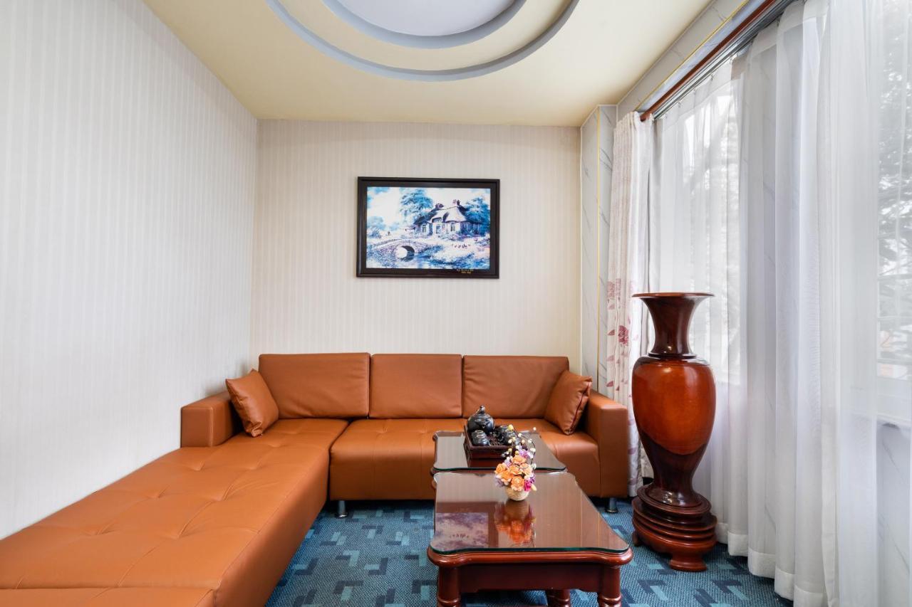 Lucasta Saigon Hotel 胡志明市 外观 照片